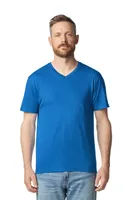 Tricou bărbați Gildan Softstyle™ Adult V-neck personalizat, pe model
