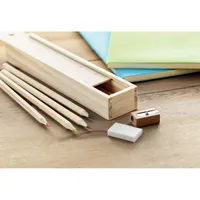 Set de 12 creioane de lemn personalizat, în context