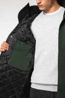 Jachetă unisex Kariban Quilted Parka personalizată, pe model