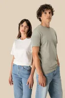 Tricou unisex Spasso Eco-friendly Organic Cotton And Linen personalizat, pe model