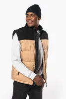 Vestă unisex Kariban Bi-tone Padded Bodywarmer personalizată, pe model