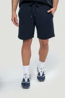 Pantaloni scurți bărbați Kariban Eco-friendly French Terry Bermuda Shorts personalizați, pe model