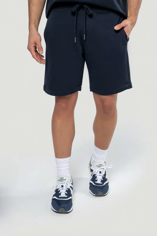 Pantaloni scurți bărbați Kariban Eco-friendly French Terry Bermuda Shorts personalizați, pe model