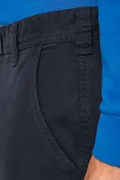 Pantaloni scurți bărbați Kariban Multipocket Bermuda Shorts personalizați, pe model