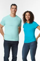 Tricou unisex Gildan Softstyle™ Adult personalizat, pe model