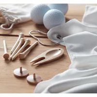 Set accesorii golf în husă personalizat, în context