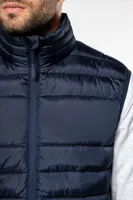Vestă bărbați Kariban Quilted Bodywarmer (transferring TO IB6172) personalizată, pe model
