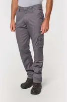 Pantaloni bărbați Designed To Work Multi Pocket Workwear Trousers personalizați, pe model