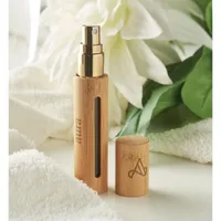 Sticla cu atomizor parfum 10ml personalizată, în context