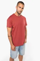 Tricou unisex Kariban Organic 190IC Crew Neck personalizat, pe model
