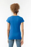 Tricou damă Gildan Softstyle™ V-neck personalizat, pe model