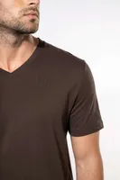 Tricou bărbați Kariban Short-sleeved V-neck personalizat, pe model