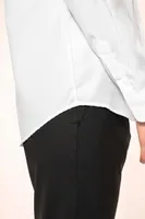 Cămașă damă Kariban Premium Twill personalizată, pe model