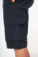 Pantaloni scurți bărbați Kariban Multipocket Bermuda Shorts personalizați, pe model
