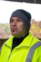 Căciulă Korntex Two-tone Knitted Hat Metz personalizată, pe model