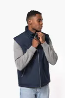 Vestă bărbați Kariban Messenger Bodywarmer personalizată, pe model