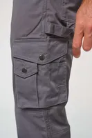 Pantaloni bărbați Designed To Work Multi Pocket Workwear Trousers personalizați, pe model