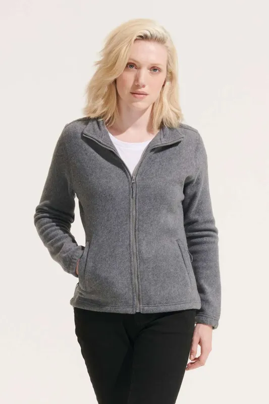 Jachetă polar damă SOL'S North Zipped Fleece personalizată, pe model