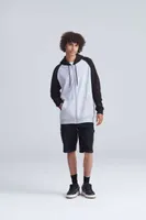 Bluză unisex Just Hoods Baseball Zoodie personalizată, pe model