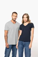 Tricou bărbați Kariban Piqué Knit V-neck personalizat, pe model